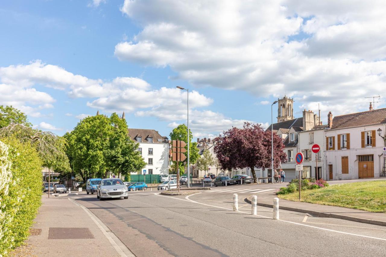 Ferienwohnung Chic Apart With Parking Mantes-la-Jolie Exterior foto